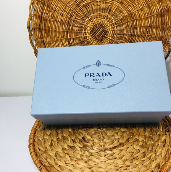 ❌ SOLD ❌Box, PRADA. Empty shoe box - Picture 2 of 16